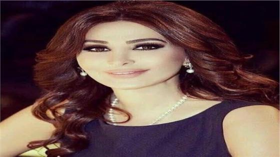 الفنانة اليسا تطرح فيديو كليب بعنوان صاحبة رأي بعيد الكريسماس