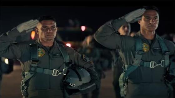 مؤلف فيلم السرب يعلن تعديل السيناريو 12 مرة ليليق بهذا الحدث