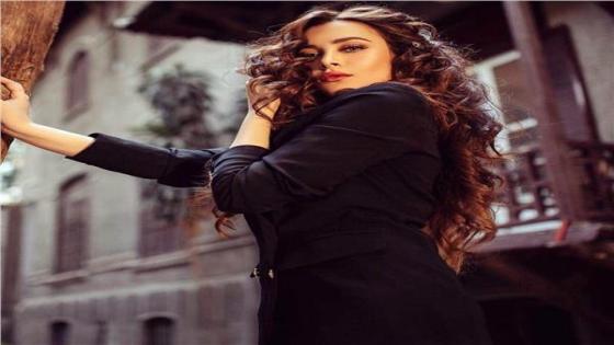 أغنية جديدة للفنانة آية عبد الرؤوف بعنوان أجمل فرحة قريبا
