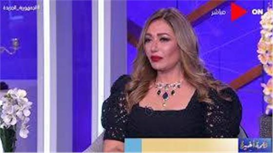 ليلي علوي تتحدث ببرنامج كلمة أخيرة عن فيلم ماما حامل