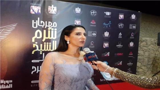 الفنانة حنان مطاوع تعرف عن سعيدة بتكريمها في حفل مهرجان شرم الشيخ