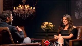 أحمد زاهر يشارك بفيديو وهو يحاور مي عمر في برنامج بصراحة مع