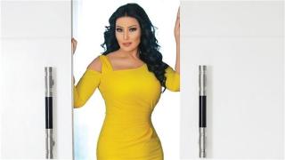 الفنانة سمية الخشاب تشعل مواقع التواصل الاجتماعي بأغنية بسكوتاية مقرمشة