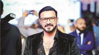 الفنان محمد رجب يكثف ساعات العمل لتصوير مسلسل ضربة معلم